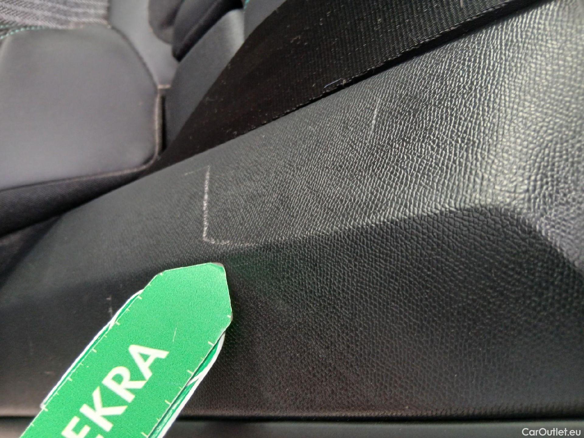  Peugeot  3008  Allure Pack 1.5 HDi 130CV AT8 E6d #3