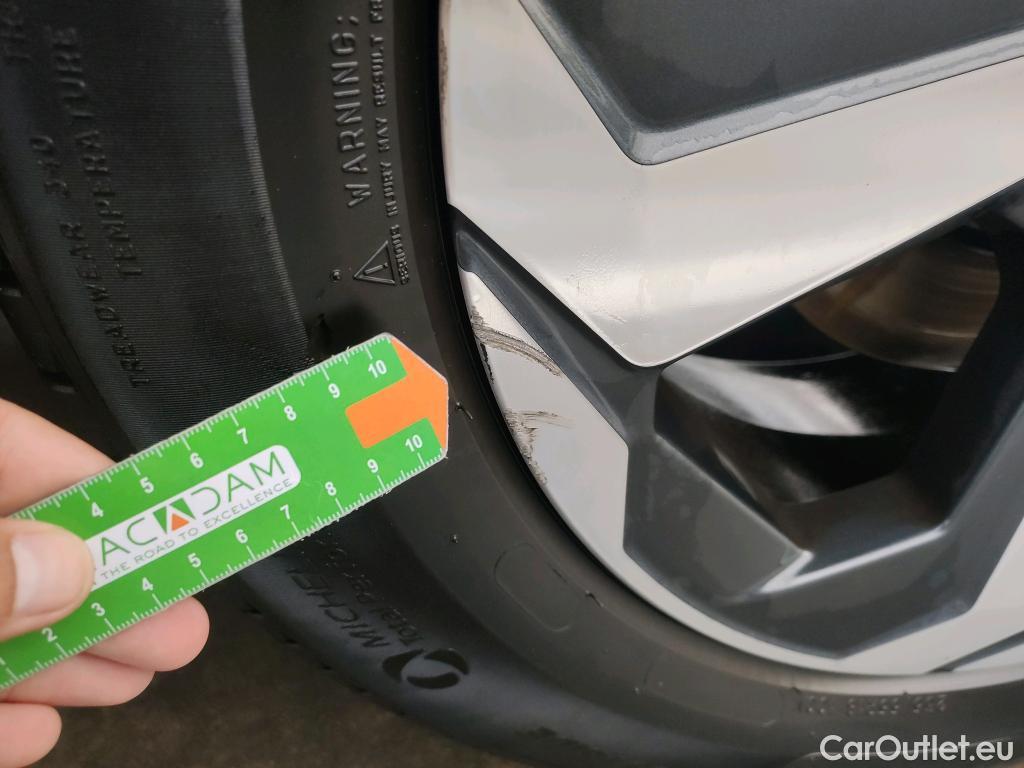  Nissan  Qashqai NISSAN  / 2021 / 5P / todoterreno DIG-T 116kW Xtronic N-Connecta #4