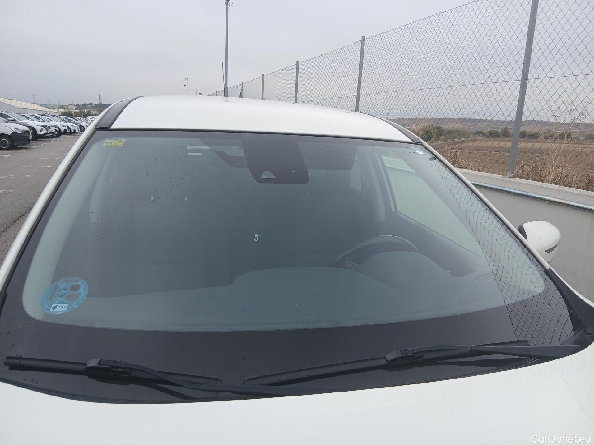  Nissan  X-Trail NISSAN  / 2017 / 5P / crossover 5P dCi 110 kW (150 CV) E6D ACENTA #9