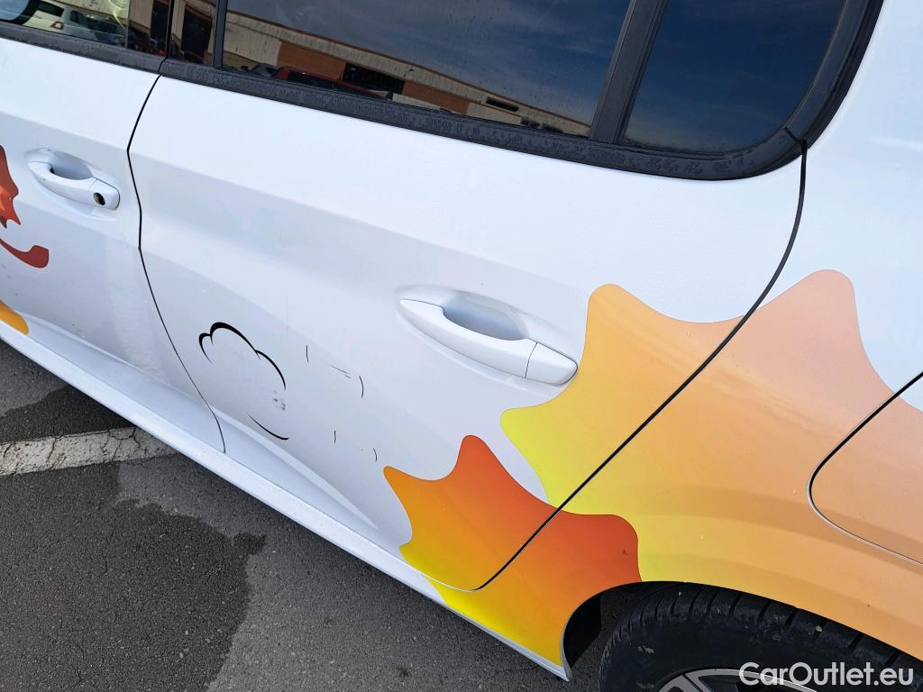  Peugeot  208 PEUGEOT  / 2019 / 5P / berlina con portón PureTech 73kW (100CV) Allure #15