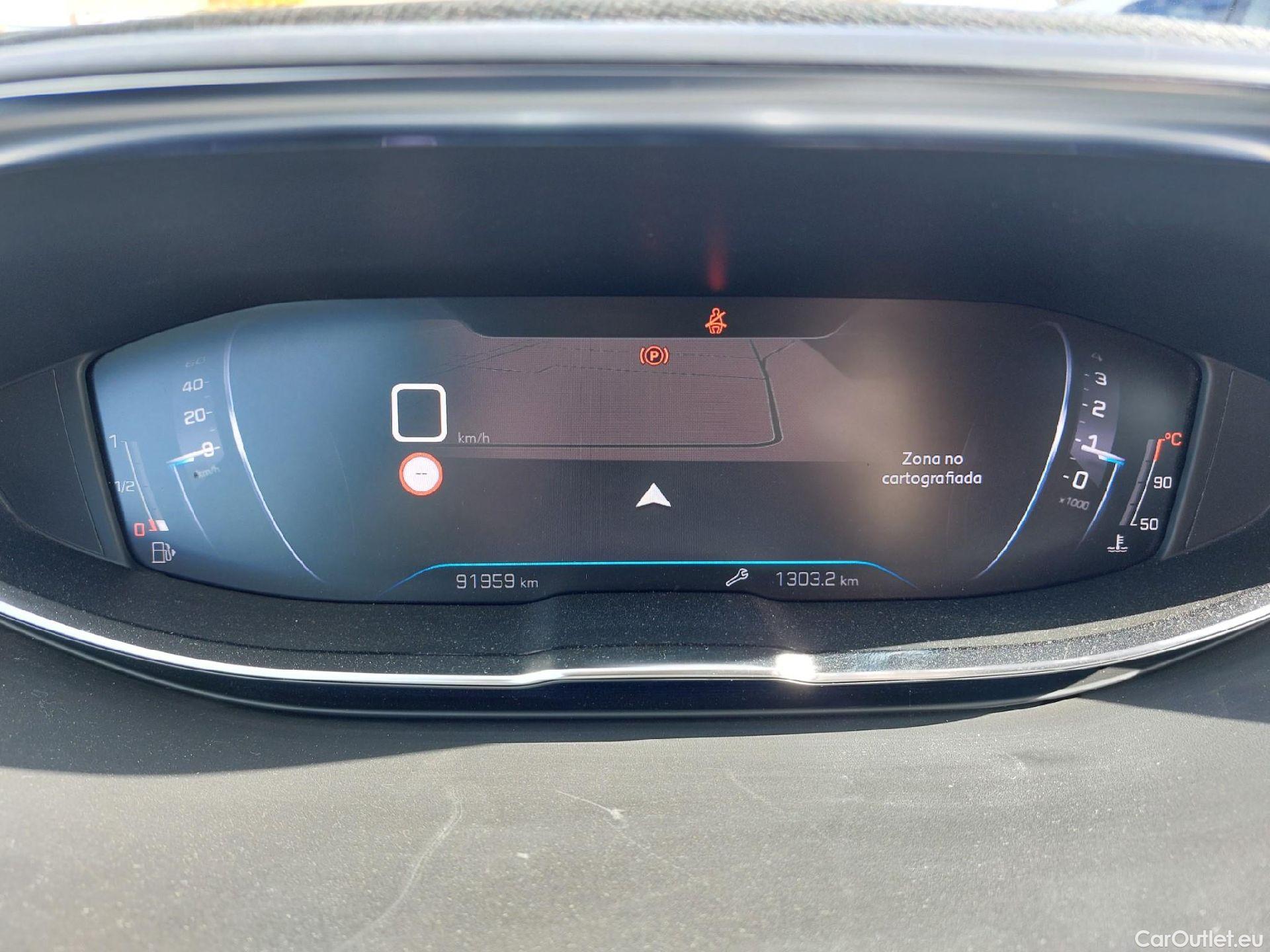  Peugeot  3008 PEUGEOT  / 2020 / 5P / todoterreno 1.5 BlueHDi 96kW (130CV) S&S Active Pack #17