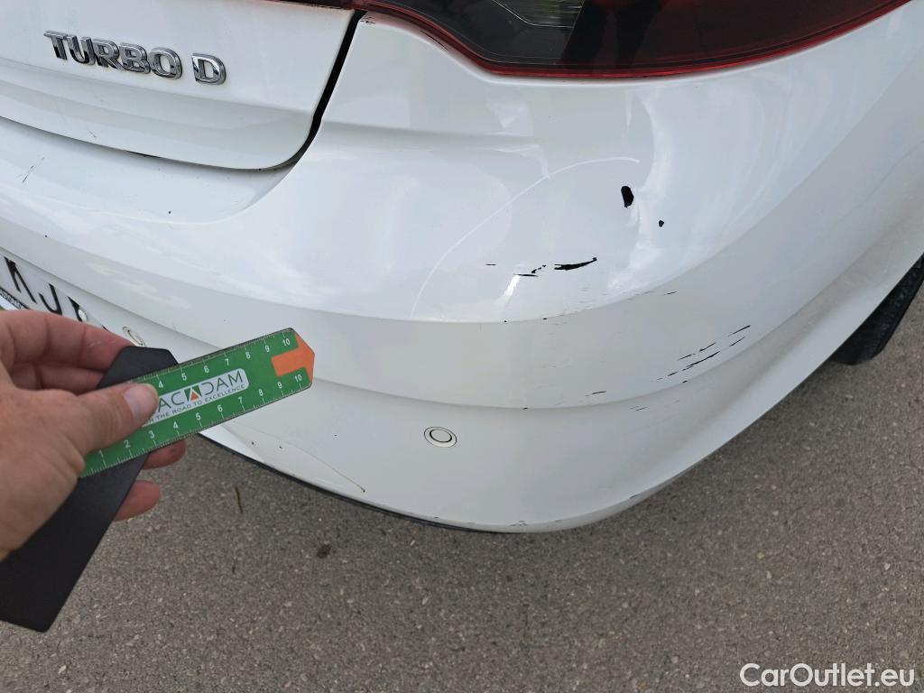  Opel  Insignia OPEL  5p 2G berlina con portón GS 1.6 CDTi 100kW Turbo D Selective #14