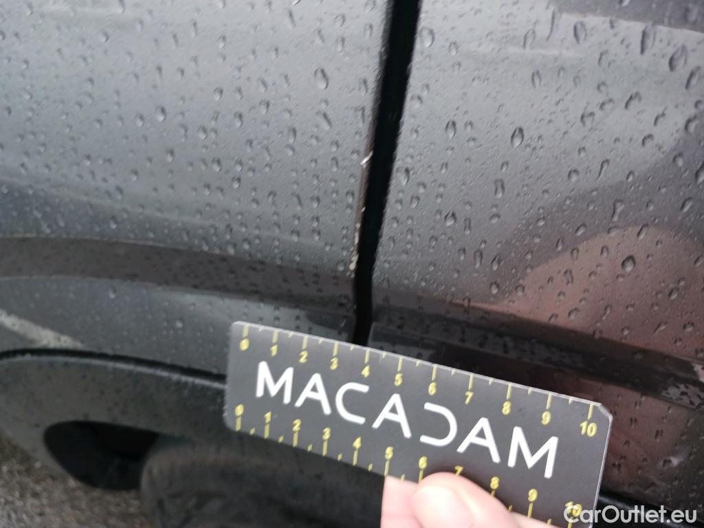  Nissan  Qashqai NISSAN  / 2021 / 5P / todoterreno DIG-T 116kW mHEV Xtronic Premiere Edit.(SL) #4