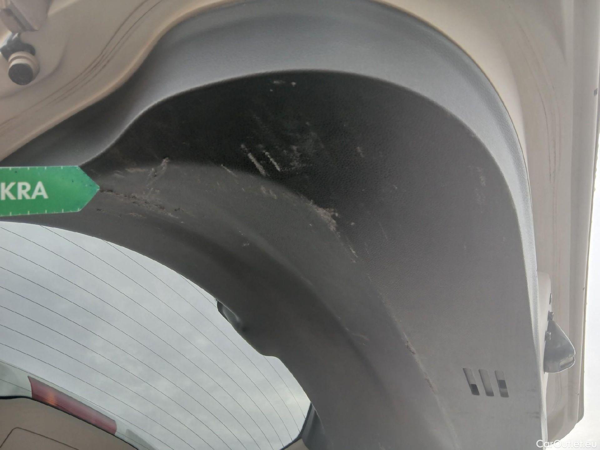  Nissan  X-Trail NISSAN  / 2017 / 5P / crossover 5P dCi 110 kW (150 CV) E6D ACENTA #2