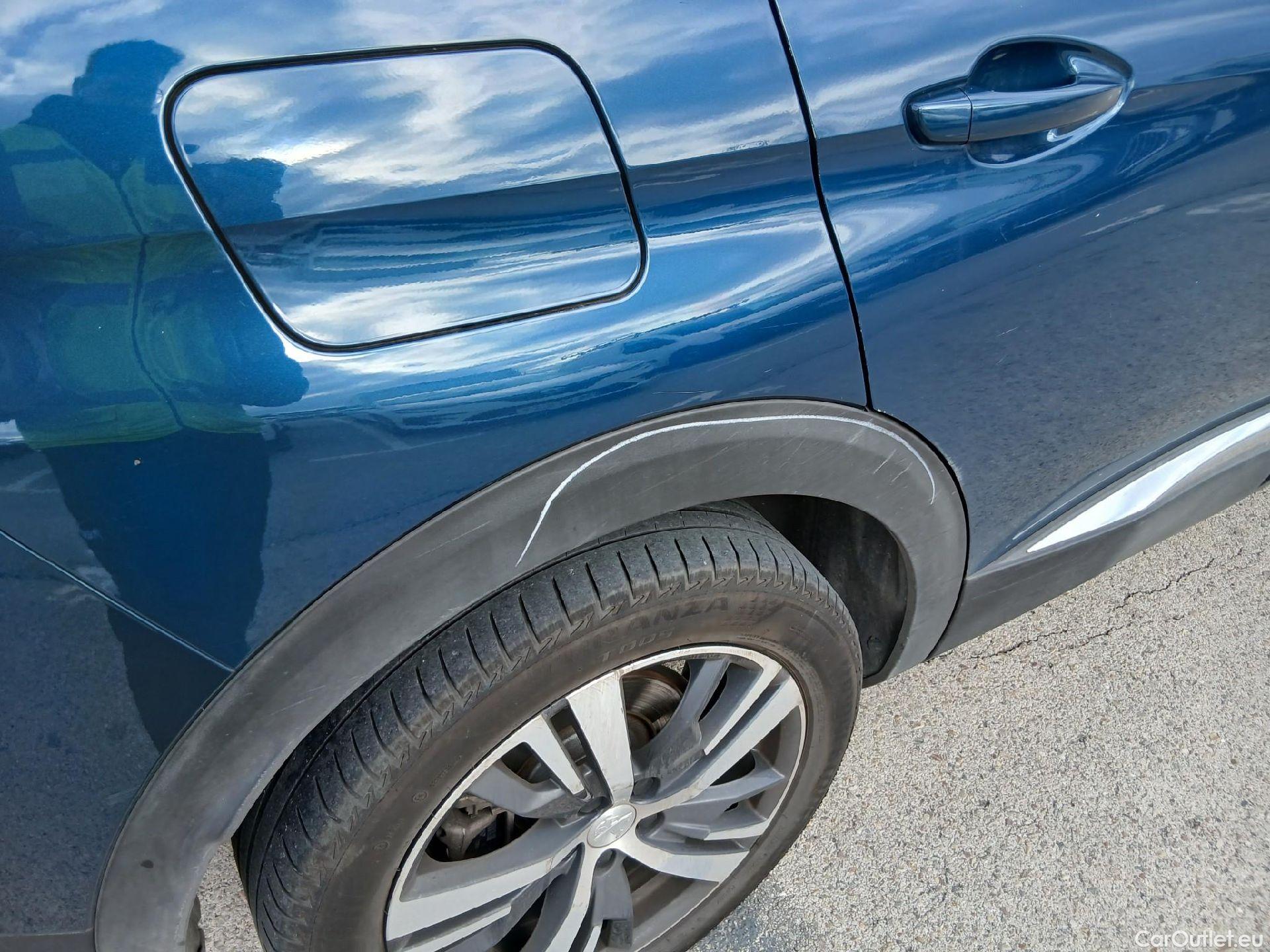  Peugeot  3008  Allure Pack 1.5 HDi 130CV AT8 E6d #36