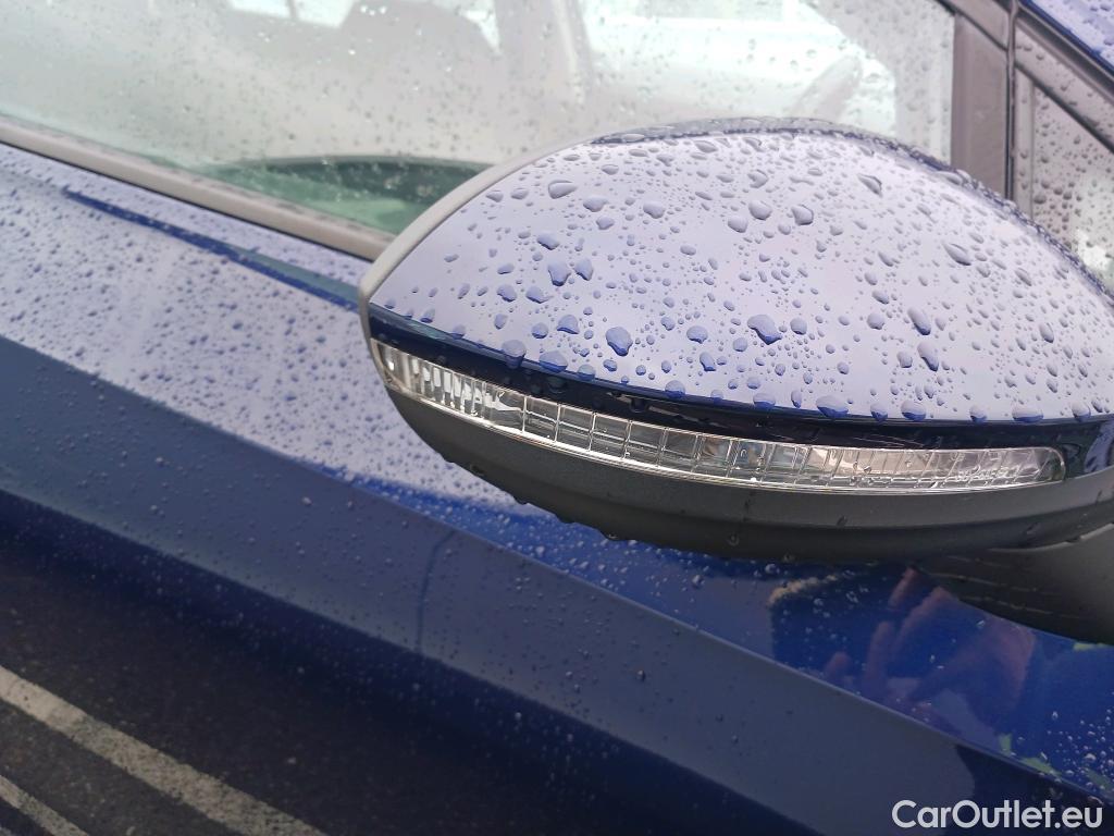  Volkswagen  Golf  VOLKSWAGEN / 2020 / 5P / berlina con portón 2.0 TDI 85kW (115CV) #32