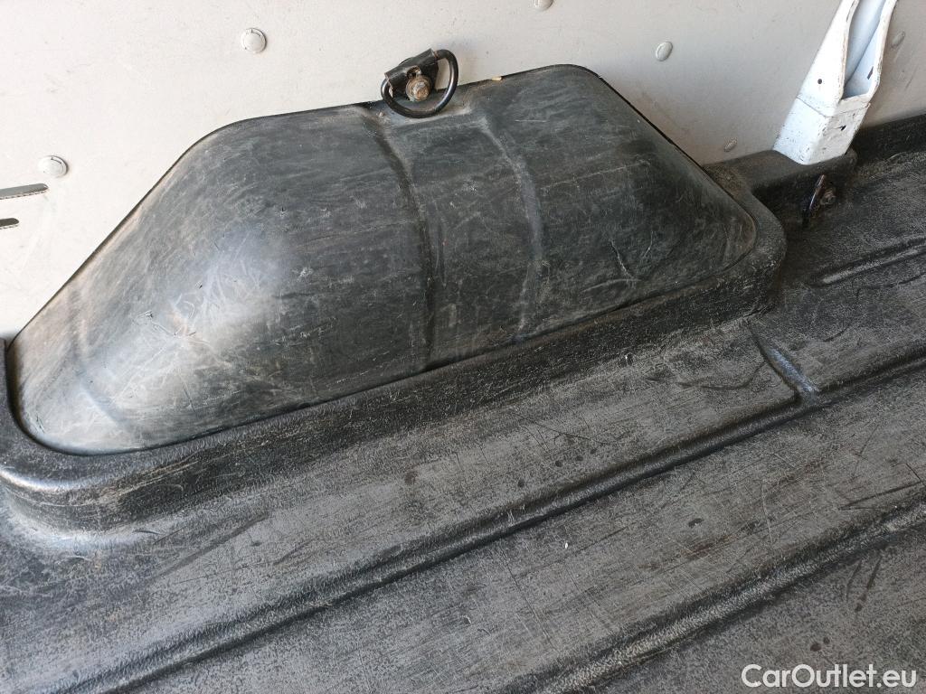  Ford  Transit FORD  / 2013 / 4P / furgón 350 96kW L2H2 Van Trend RWD MHEV #41