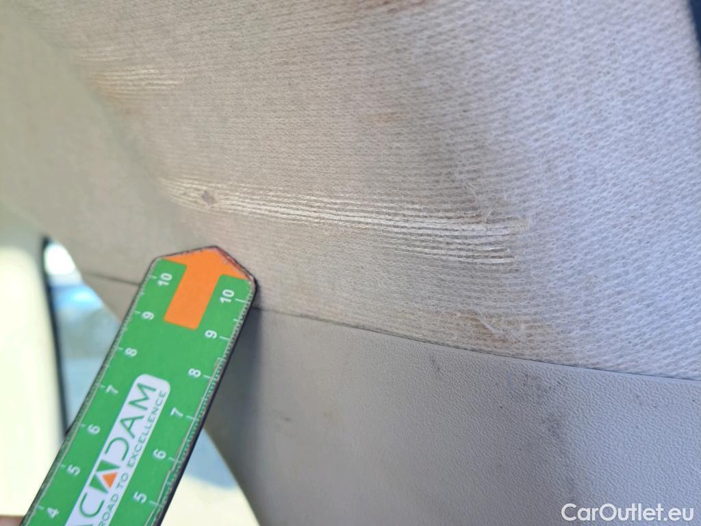  Citroen  Berlingo CITROEN  / 2018 / 4P / combi Talla M BlueHDi 100 LIVE (AC) #11