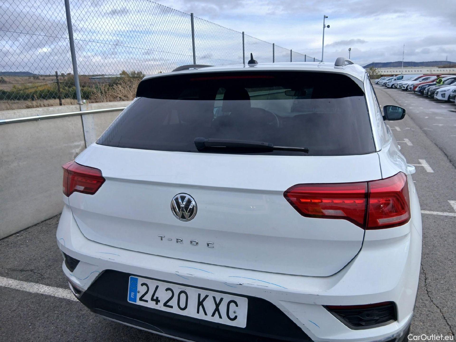  Volkswagen  T-ROC VOLKSWAGEN  / 2017 / 5P / todoterreno Advance 1.0 TSI 85kW (115CV) #37
