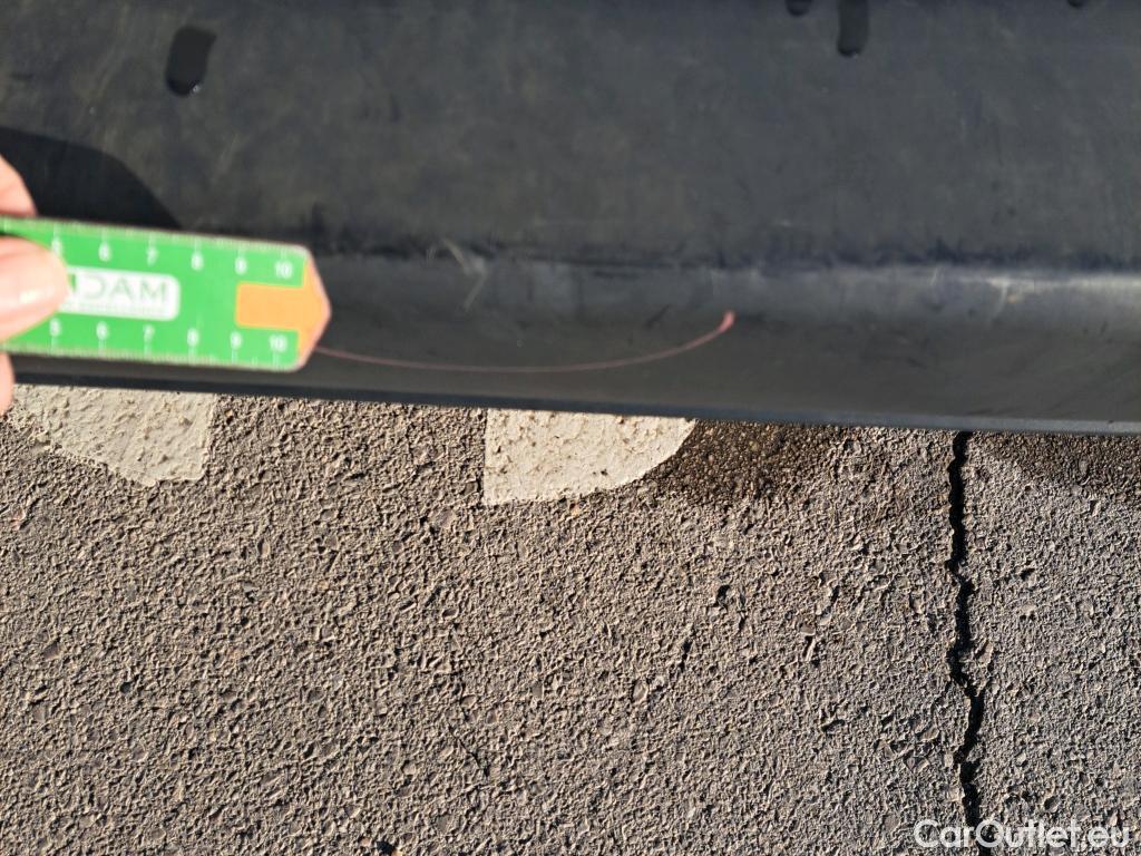  Citroen  Berlingo CITROEN  / 2018 / 4P / combi Talla M BlueHDi 100 LIVE (AC) #23