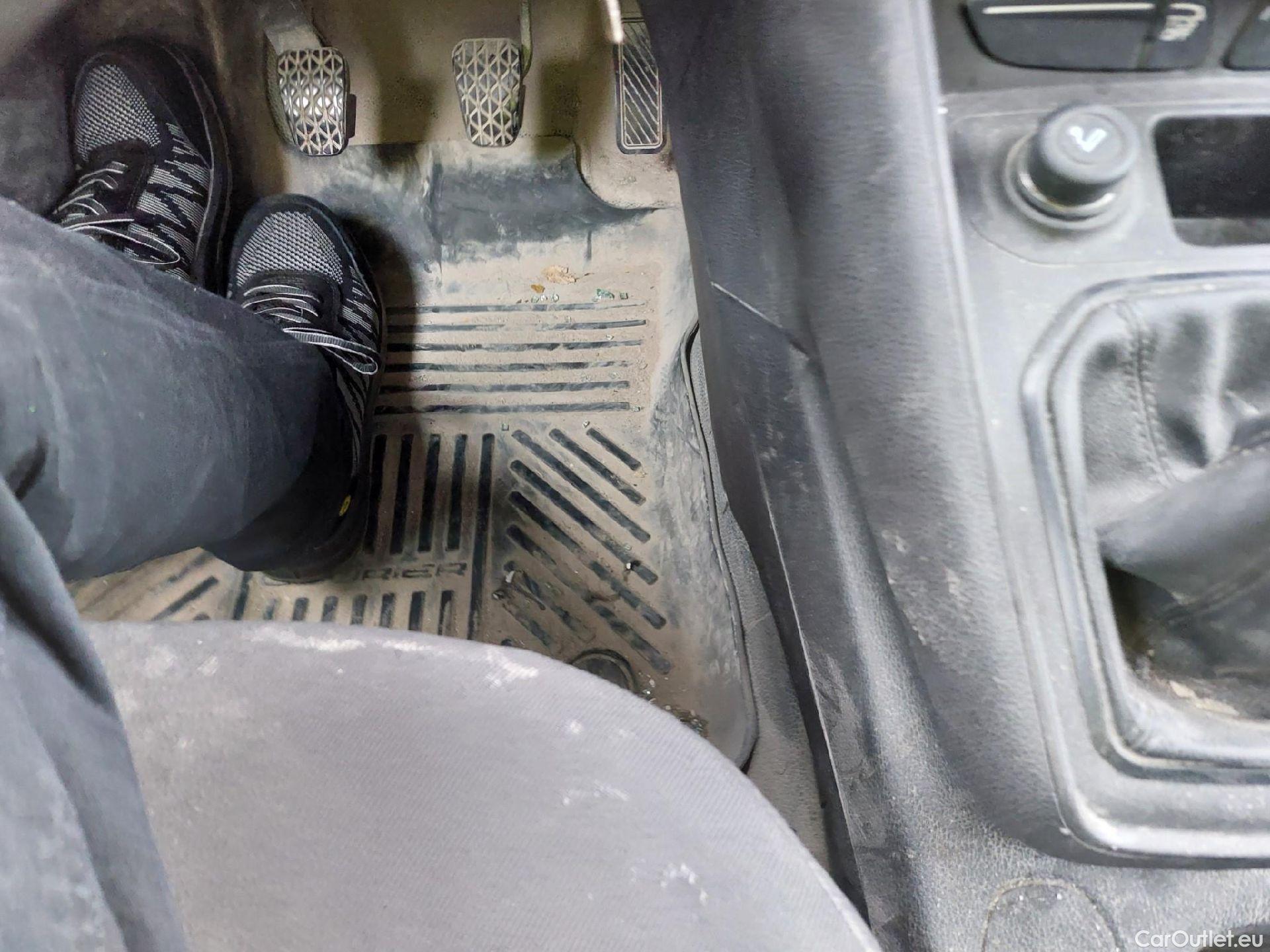  Ford  Transit  Courier Trend 1.5 TDCi 100CV MT6 E6d #26