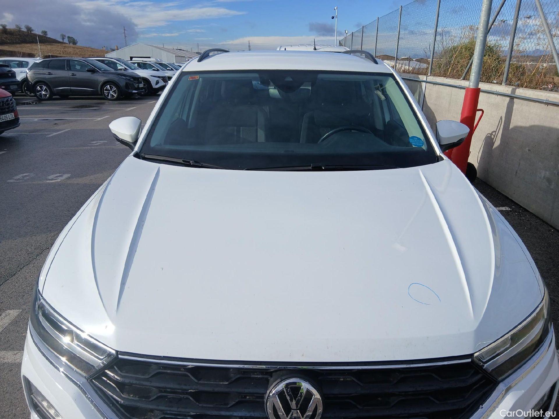  Volkswagen  T-ROC VOLKSWAGEN  / 2017 / 5P / todoterreno Advance 1.0 TSI 85kW (115CV) #3