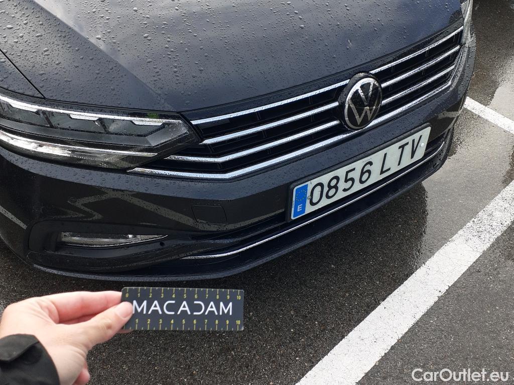  Volkswagen  Passat VOLKSWAGEN  / 2019 / 5P / familiar Variant Executive 2.0 TDI 110kW (150CV) #18