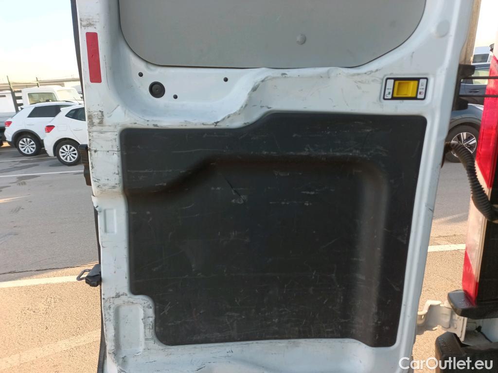  Ford  Transit FORD  / 2013 / 4P / furgón 350 96kW L2H2 Van Trend RWD MHEV #42