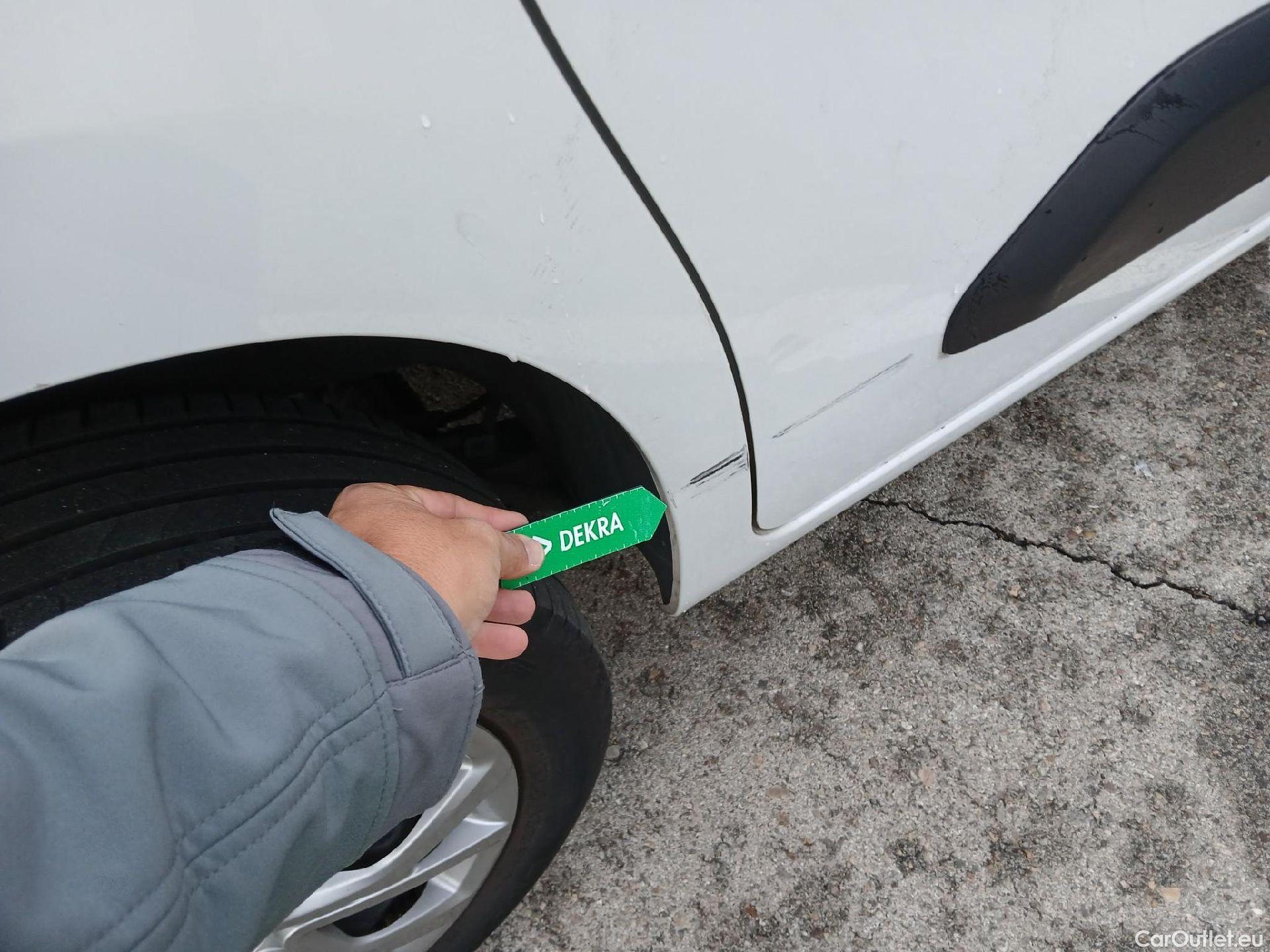  Citroen  Berlingo  Combi Live Pack Business M 1.5 BlueHDi 100CV MT6 E6d #36