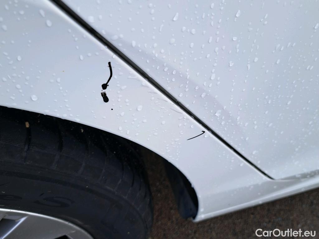  Volkswagen  Golf  VOLKSWAGEN / 2020 / 5P / berlina con portón 2.0 TDI 85kW (115CV) #20