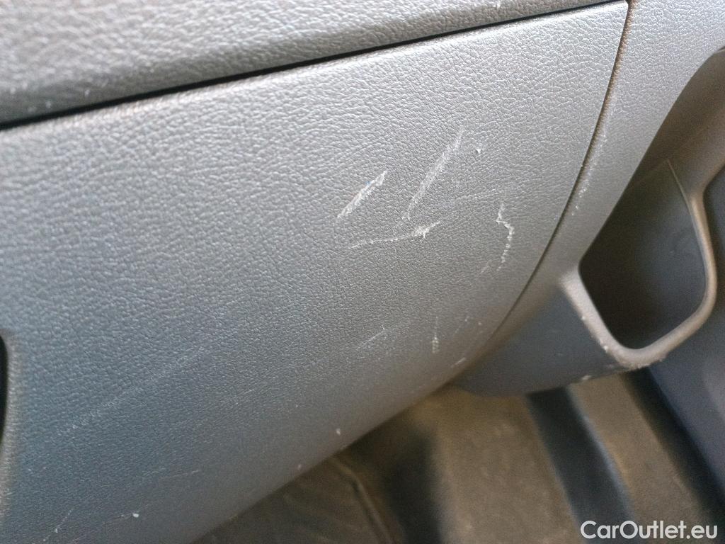  Ford  Transit FORD  / 2013 / 4P / furgón 350 96kW L2H2 Van Trend RWD MHEV #35