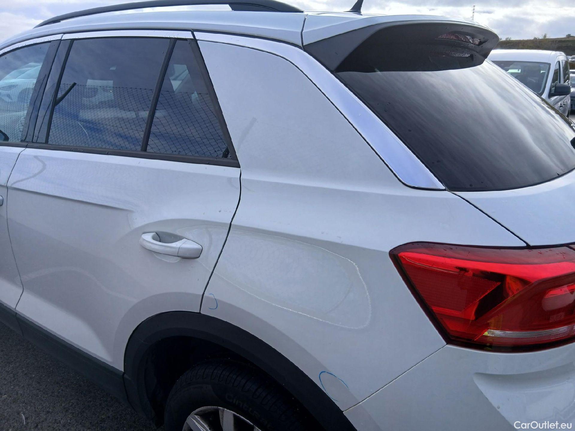  Volkswagen  T-ROC VOLKSWAGEN  / 2017 / 5P / todoterreno Advance 1.0 TSI 85kW (115CV) #17