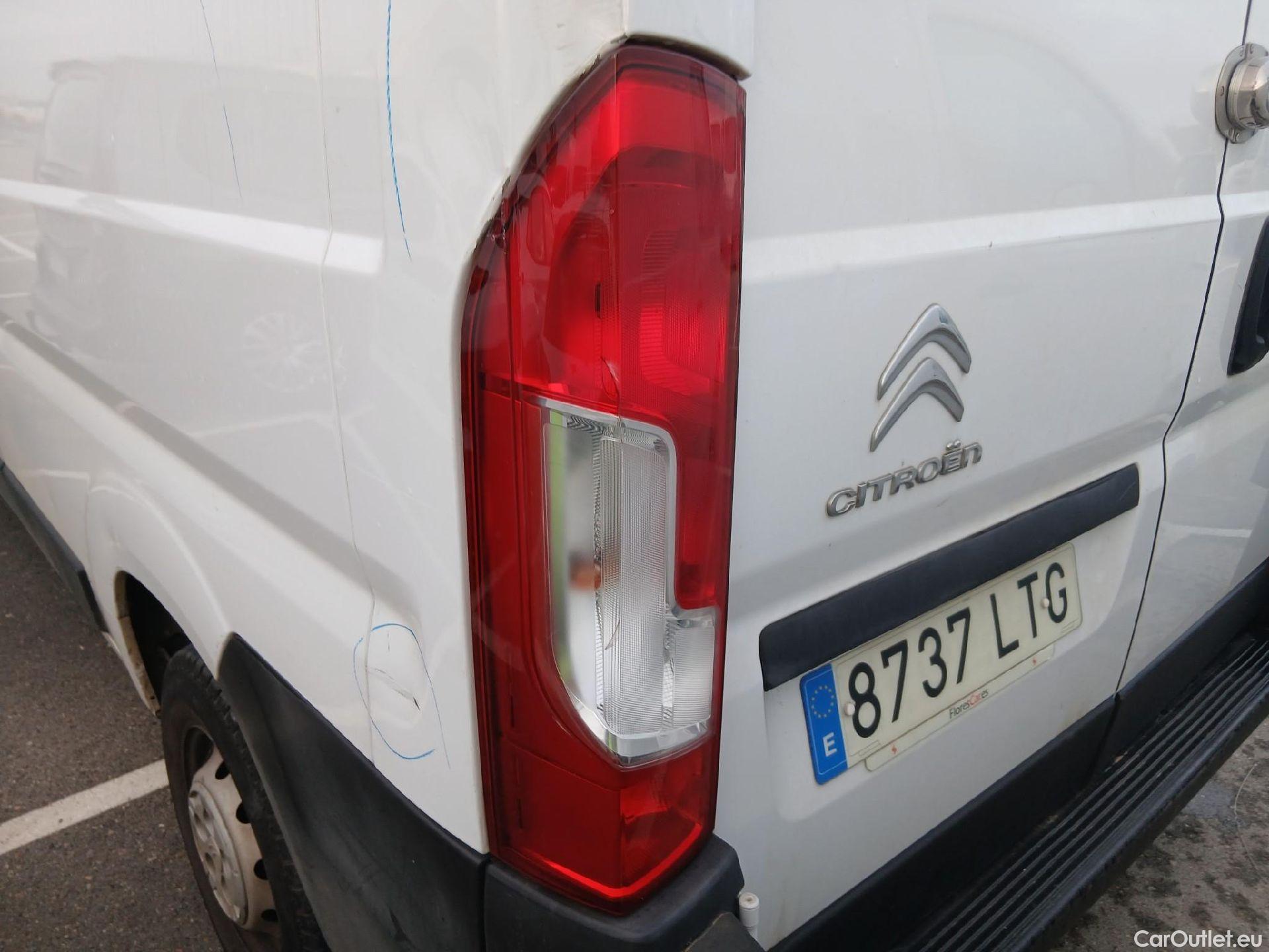  Citroen  Jumper CITROEN  / 2014 / 4P / furgón BlueHDi 103KW (140CV) Furgón 35L3H2 #36