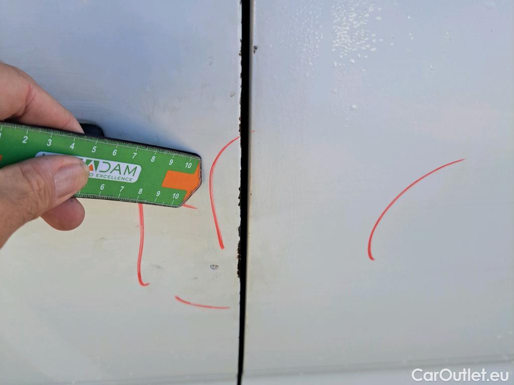  Citroen  Berlingo CITROEN  / 2018 / 4P / combi Talla M BlueHDi 100 LIVE (AC) #16