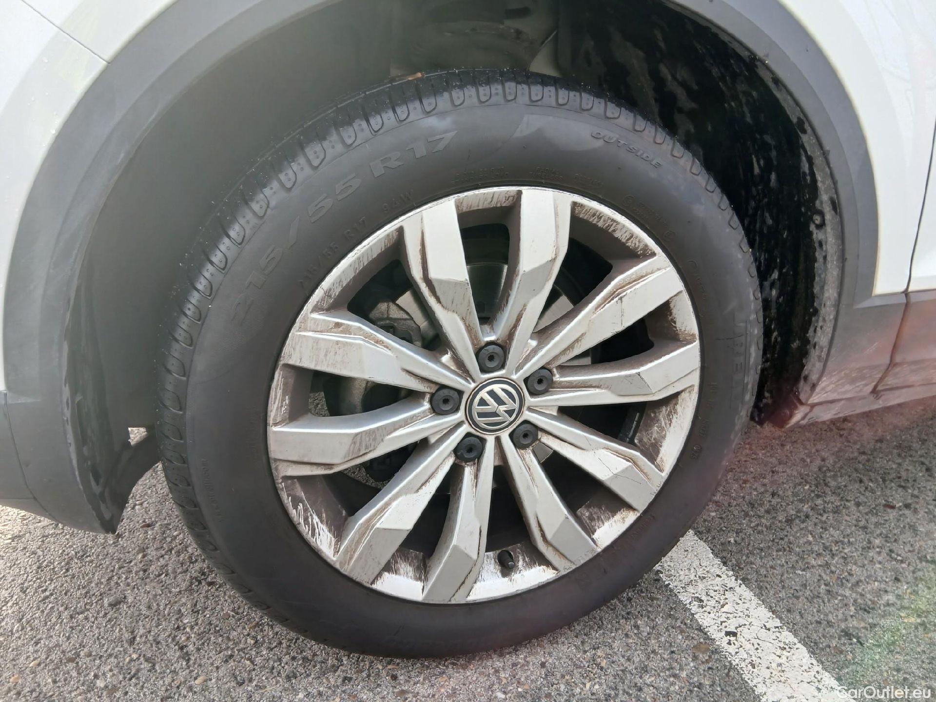  Volkswagen  T-ROC VOLKSWAGEN  / 2017 / 5P / todoterreno Advance 1.0 TSI 85kW (115CV) #11