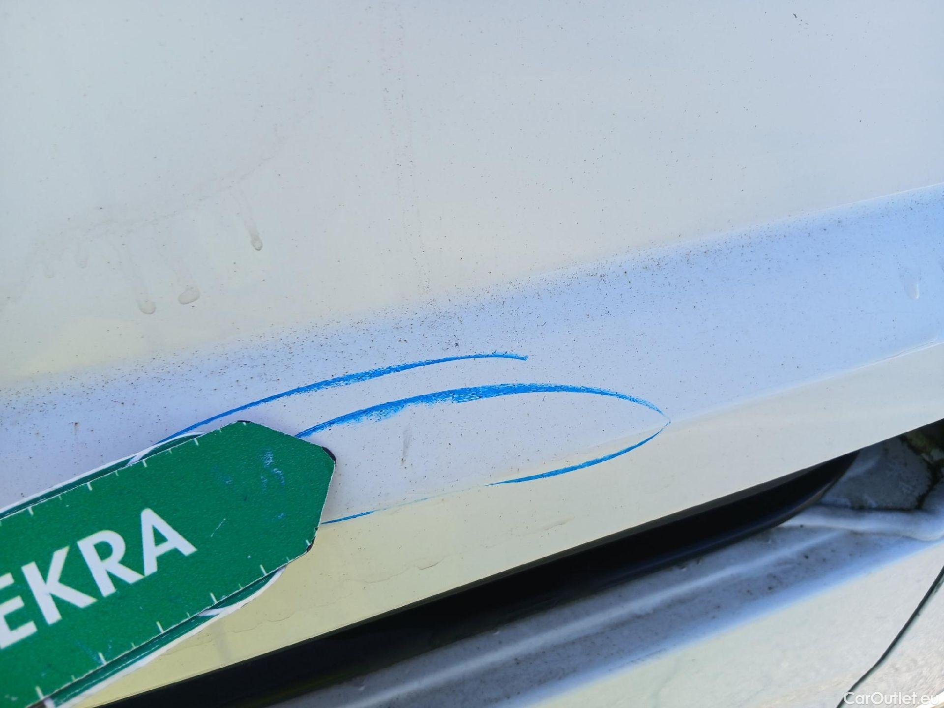  Citroen  Berlingo CITROEN  / 2018 / 3P / furgón derivado de turismo Talla M BlueHDi 100 CONTROL #30