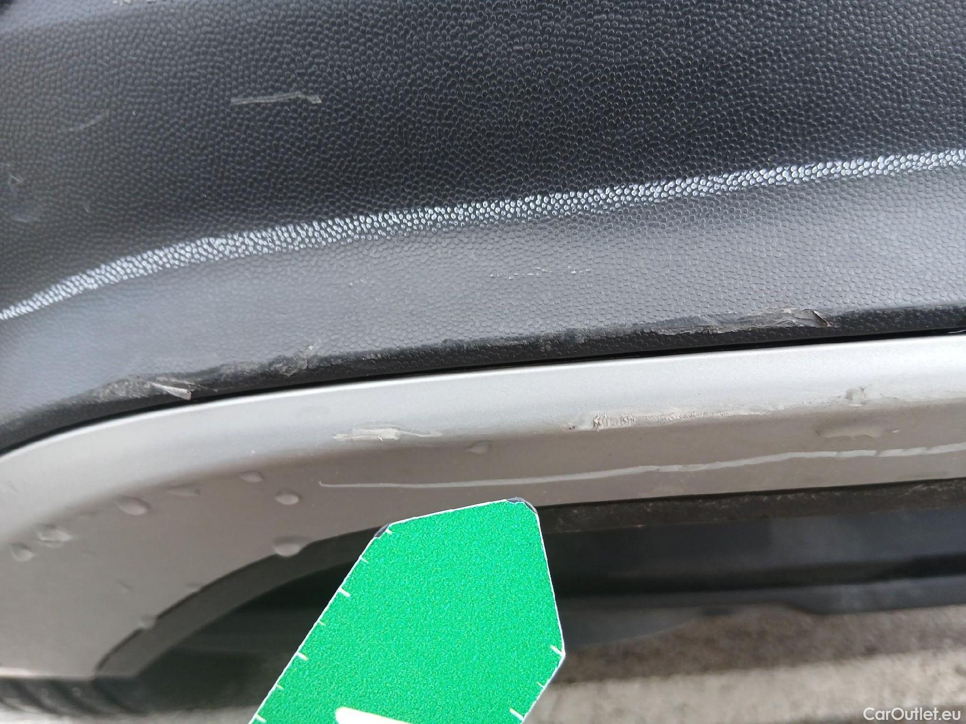  Volkswagen  T-ROC VOLKSWAGEN  / 2017 / 5P / todoterreno Advance 1.0 TSI 85kW (115CV) #26