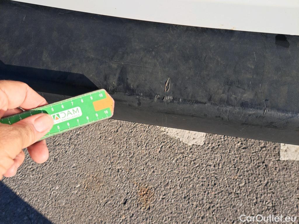  Citroen  Berlingo CITROEN  / 2018 / 4P / combi Talla M BlueHDi 100 LIVE (AC) #24