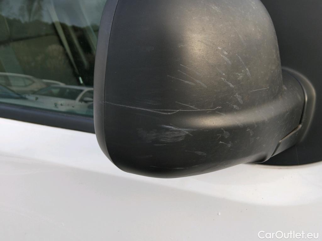  Citroen  Jumpy CITROEN  / 2016 / 4P / furgón Talla M BlueHDi 120 S&S 6v Club (CA) #46