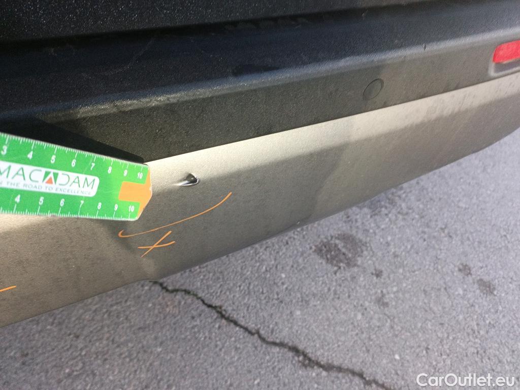  Toyota  RAV4 TOYOTA  / 2018 / 5P / todoterreno 2.5l 220H Advance #26