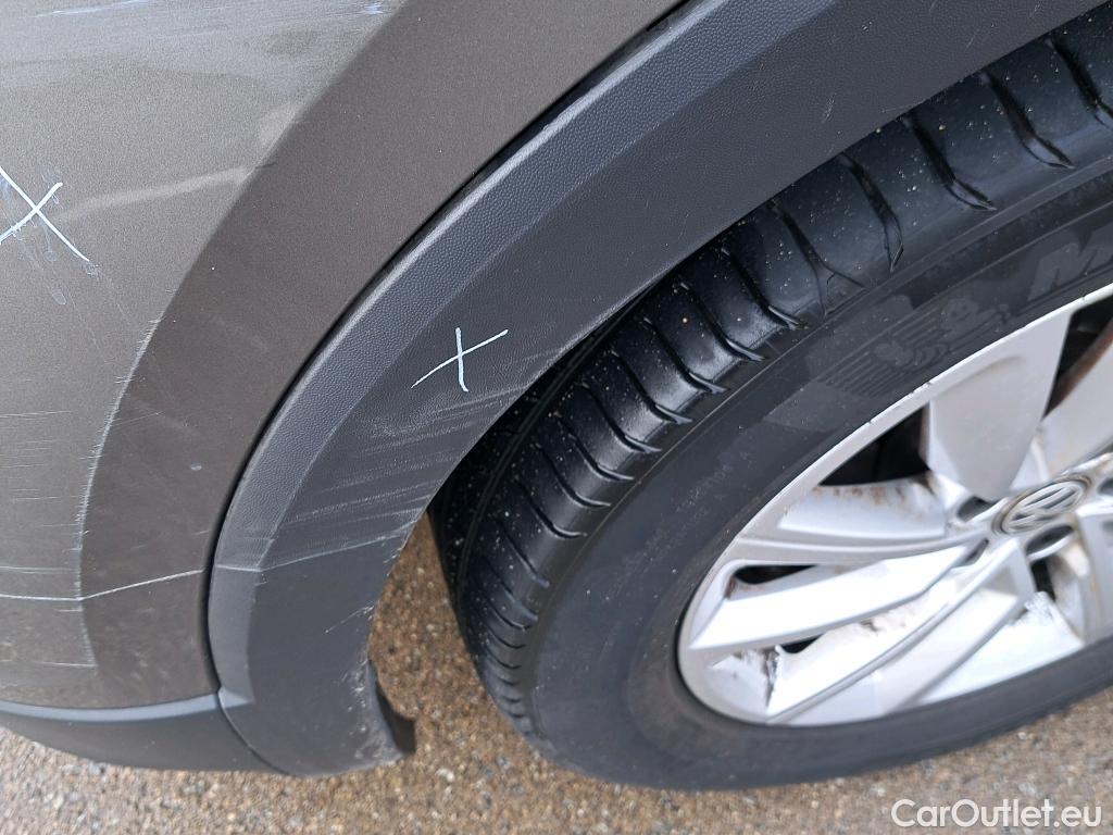  Volkswagen  T-CROSS VOLKSWAGEN  / 2018 / 5P / todoterreno Advance 1.0 TSI 85kW (115CV) DSG (AC) #21