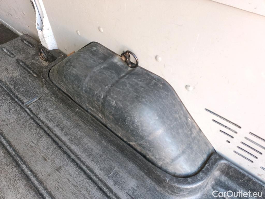  Ford  Transit FORD  / 2013 / 4P / furgón 350 96kW L2H2 Van Trend RWD MHEV #38