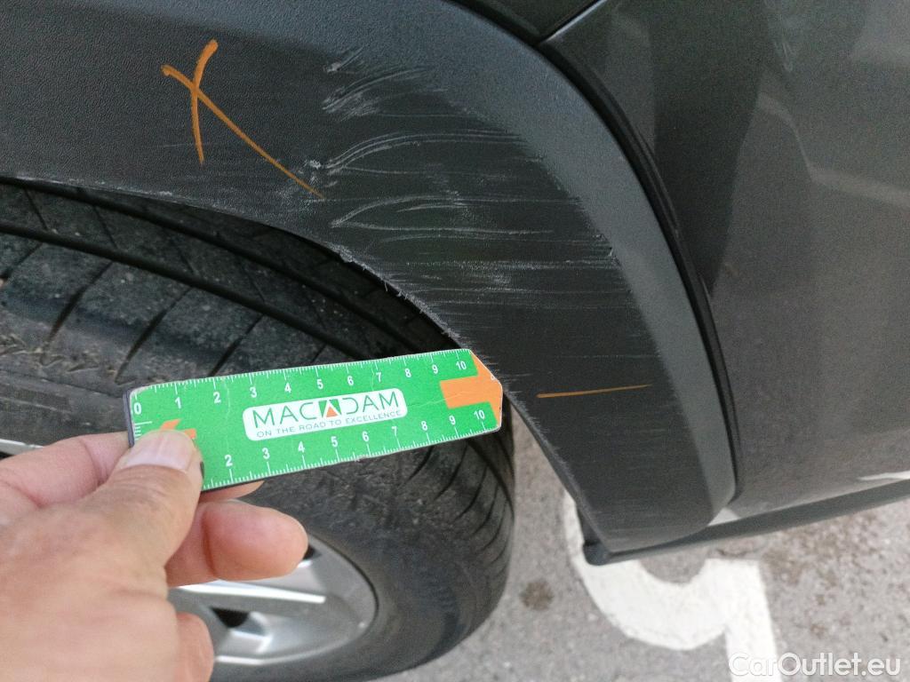  Toyota  RAV4 TOYOTA  / 2018 / 5P / todoterreno 2.5l 220H Advance #18