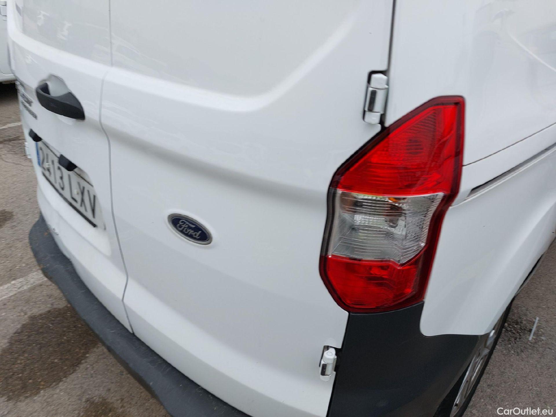  Ford  Transit  Courier Trend 1.5 TDCi 100CV MT6 E6d #15