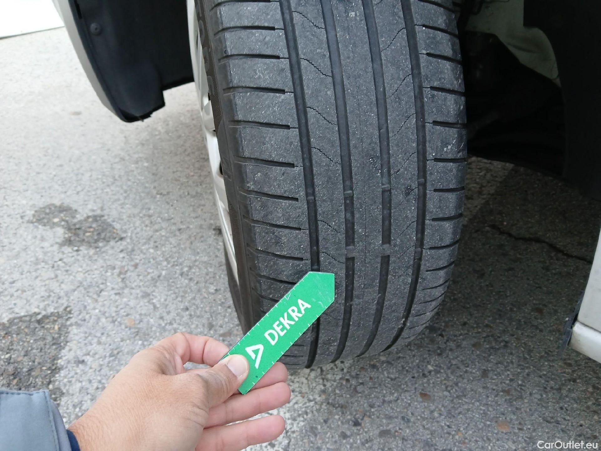  Citroen  Berlingo  Combi Live Pack Business M 1.5 BlueHDi 100CV MT6 E6d #13