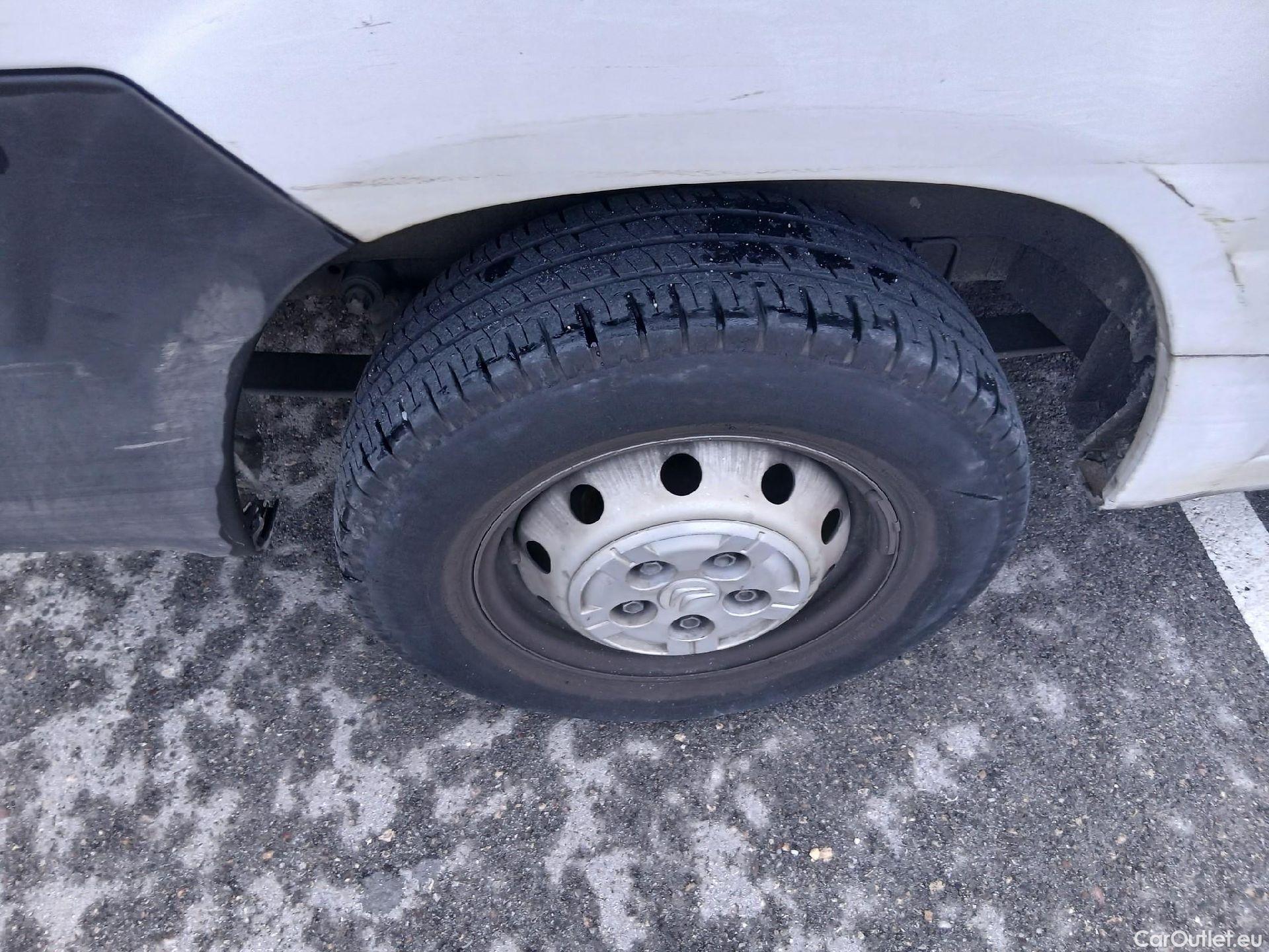  Citroen  Jumper CITROEN  / 2014 / 4P / furgón BlueHDi 103KW (140CV) Furgón 35L3H2 #18