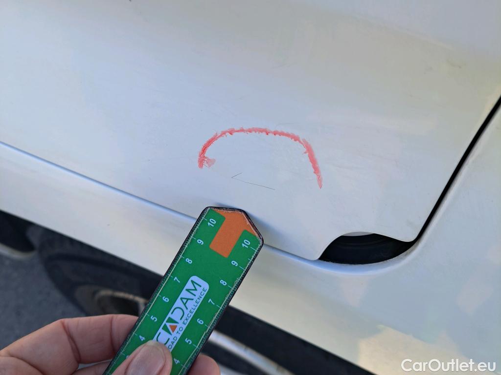  Citroen  Berlingo CITROEN  / 2018 / 4P / combi Talla M BlueHDi 100 LIVE (AC) #45