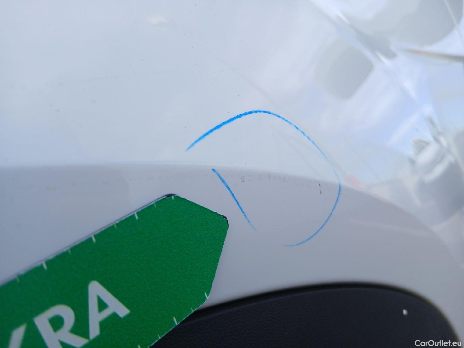  Volkswagen  T-ROC VOLKSWAGEN  / 2017 / 5P / todoterreno Advance 1.0 TSI 85kW (115CV) #8