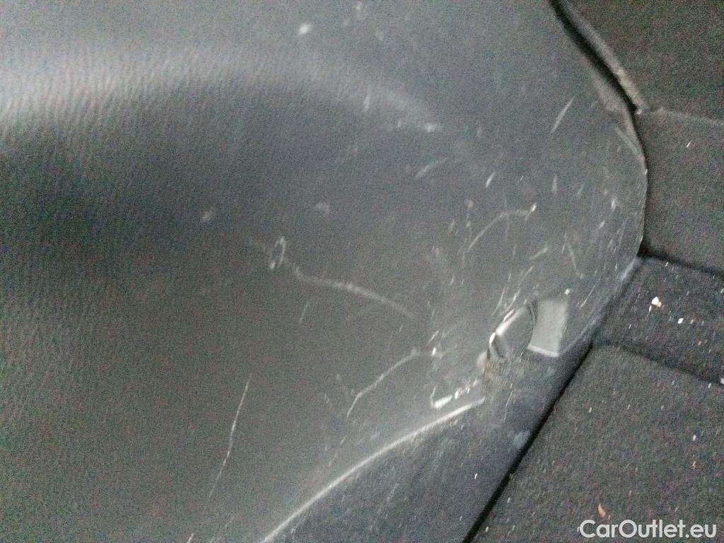  Toyota  RAV4 TOYOTA  / 2018 / 5P / todoterreno 2.5l 220H Advance #12