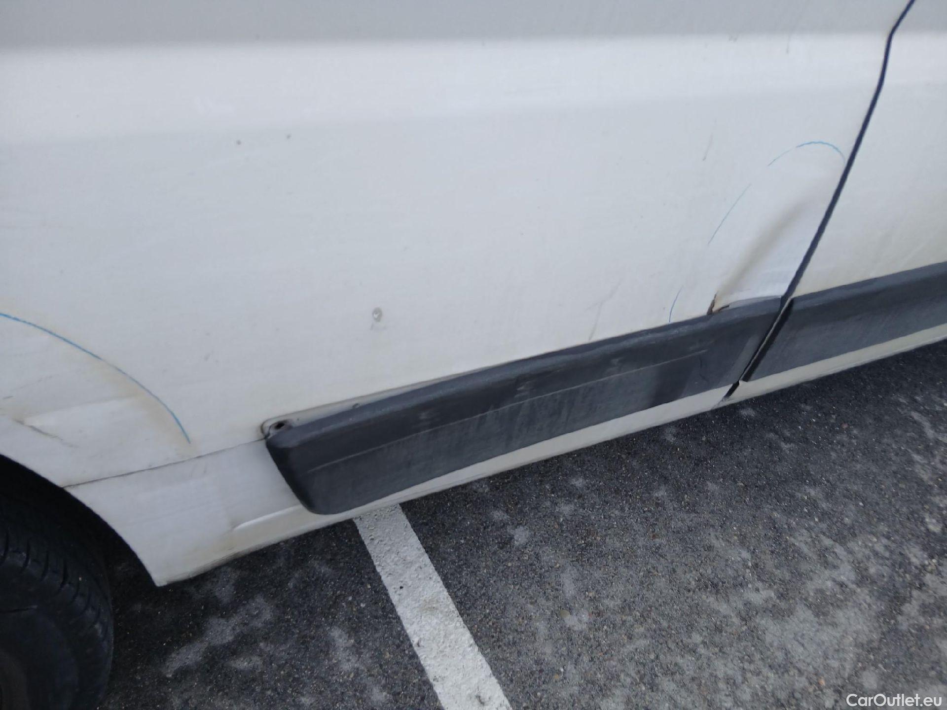  Citroen  Jumper CITROEN  / 2014 / 4P / furgón BlueHDi 103KW (140CV) Furgón 35L3H2 #49