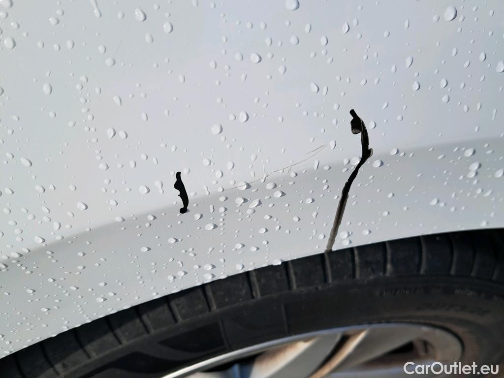  Volkswagen  Golf  VOLKSWAGEN / 2020 / 5P / berlina con portón 2.0 TDI 85kW (115CV) #18