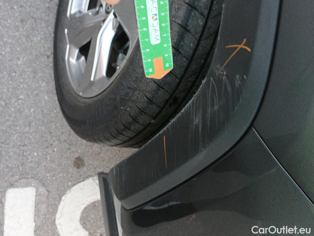  Toyota  RAV4 TOYOTA  / 2018 / 5P / todoterreno 2.5l 220H Advance #17