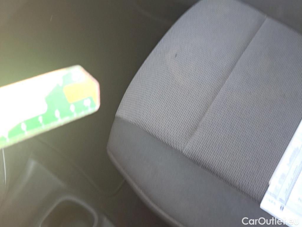  Citroen  Berlingo CITROEN  / 2018 / 4P / combi Talla M BlueHDi 100 LIVE (AC) #20