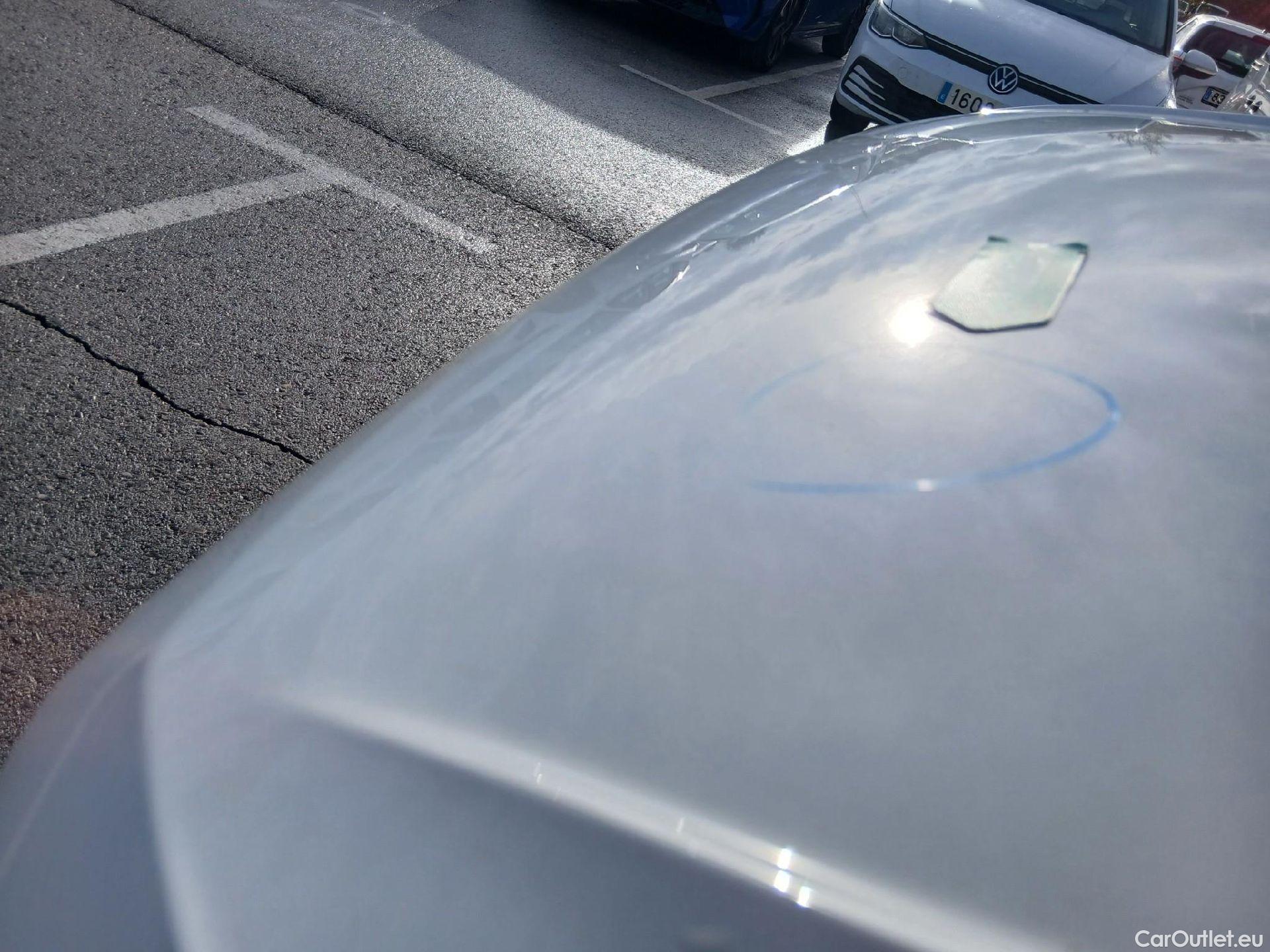  Volkswagen  T-ROC VOLKSWAGEN  / 2017 / 5P / todoterreno Advance 1.0 TSI 85kW (115CV) #2