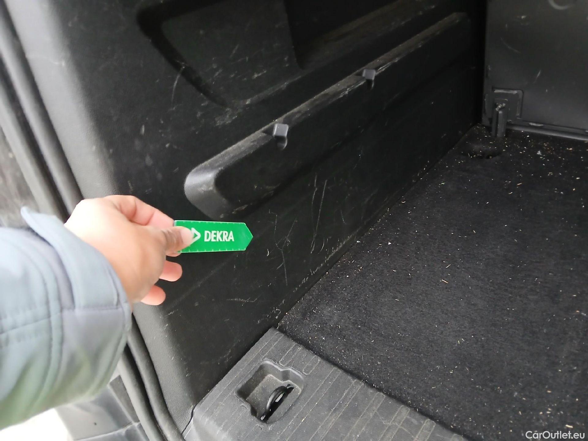  Citroen  Berlingo  Combi Live Pack Business M 1.5 BlueHDi 100CV MT6 E6d #4