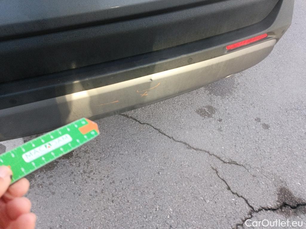  Toyota  RAV4 TOYOTA  / 2018 / 5P / todoterreno 2.5l 220H Advance #25