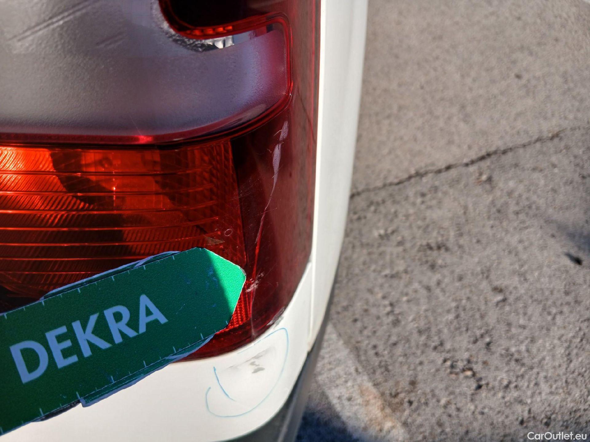  Citroen  Berlingo CITROEN  / 2018 / 3P / furgón derivado de turismo Talla M BlueHDi 100 CONTROL #26