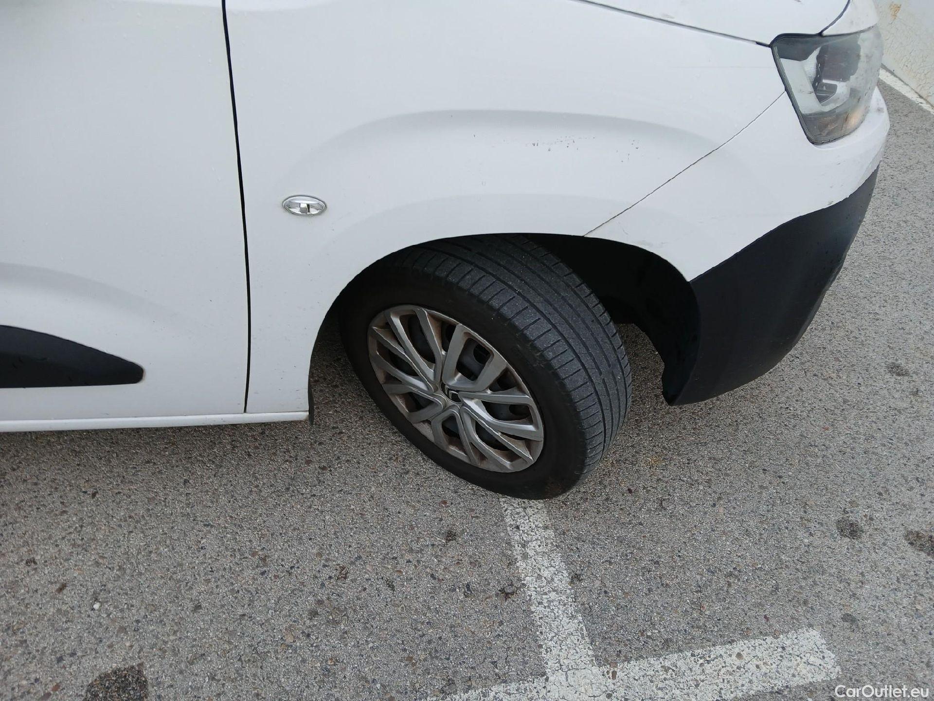  Citroen  Berlingo  Combi Live Pack Business M 1.5 BlueHDi 100CV MT6 E6d #14