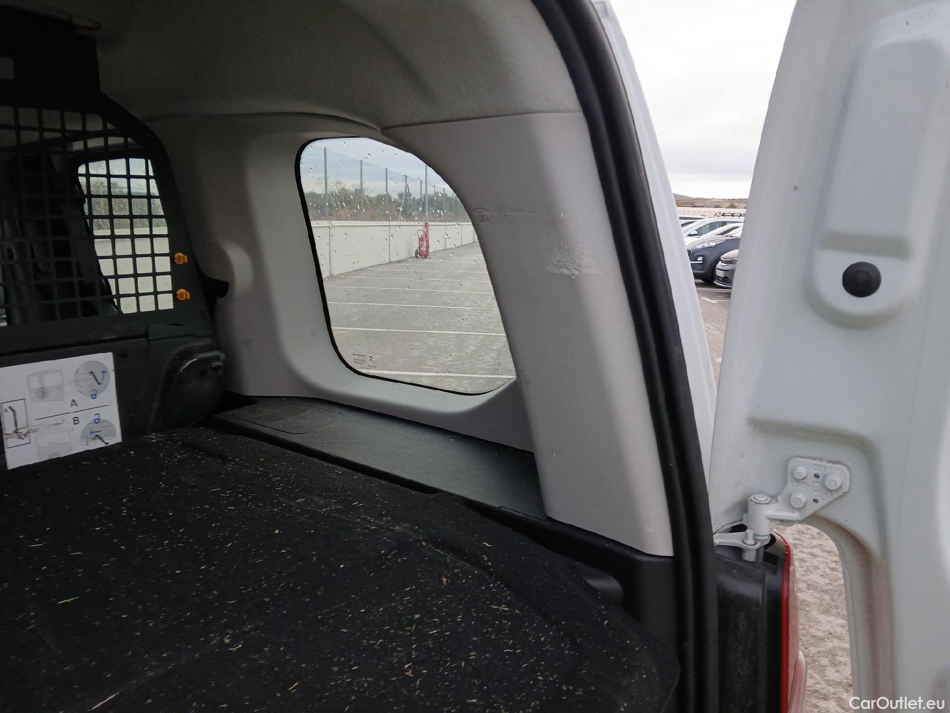  Citroen  Berlingo  Combi Live Pack Business M 1.5 BlueHDi 100CV MT6 E6d #11