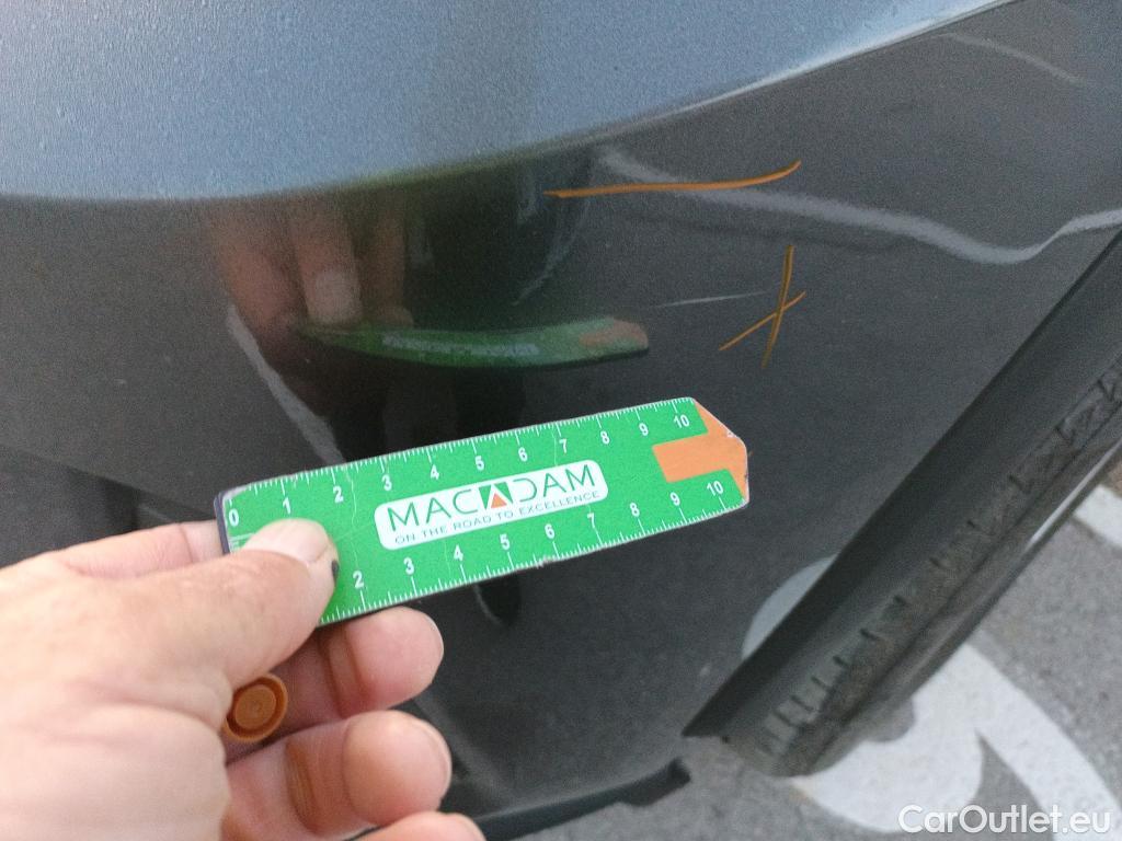  Toyota  RAV4 TOYOTA  / 2018 / 5P / todoterreno 2.5l 220H Advance #16